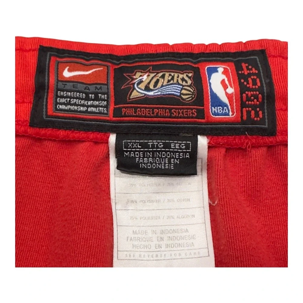 Nike Philadelphia 76ers Basketball Shorts Mens XXL Red NBA Stars PHILA Logo